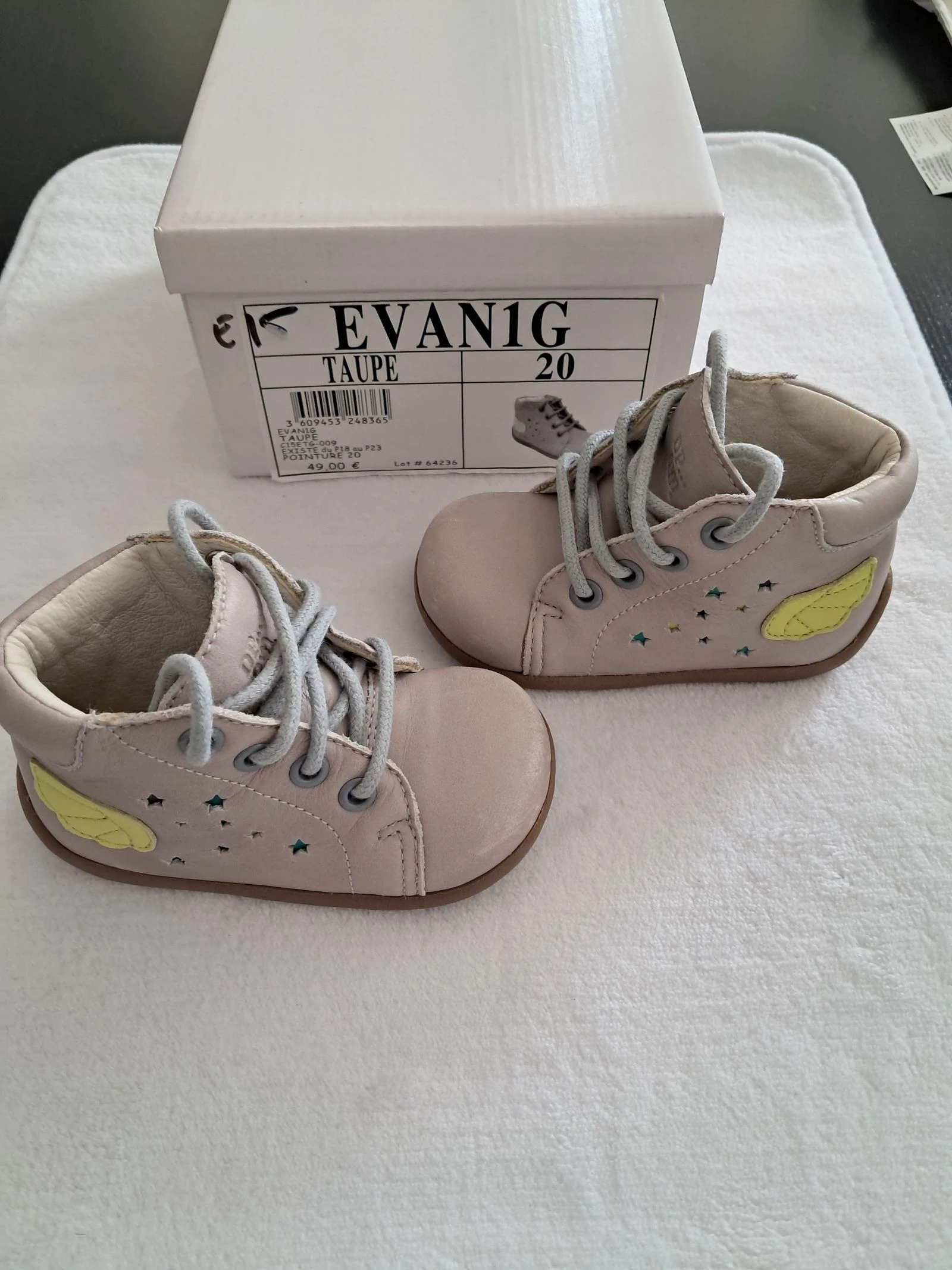 Bottine couleur Taupe pointure 20